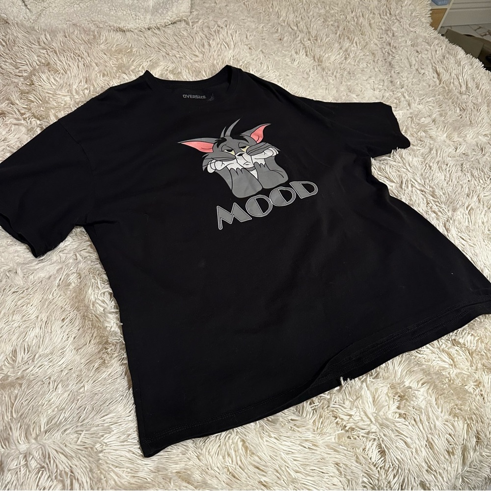 Women’s oversized Black Graphic T-Shirt - Picture 6 of 8